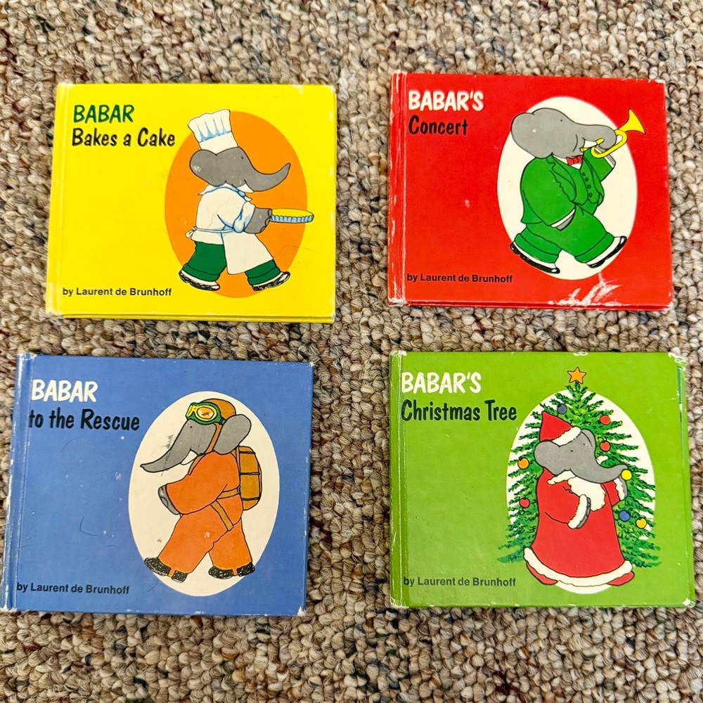 Vintage set of 4 Babar Mini Books by Laurent de Brunhoff